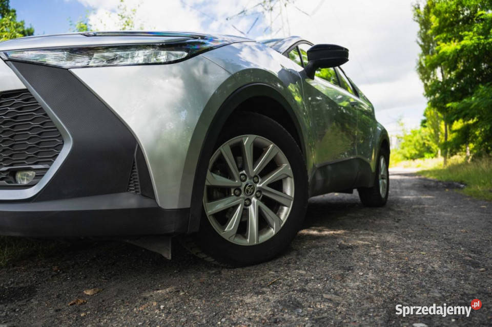Toyota CHR 18 Hybrid 1798cm3 Łódź