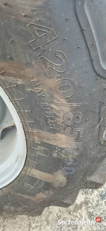 Sprzedam koła rolnicze 42085r30 38070r20 Case Stopnica
