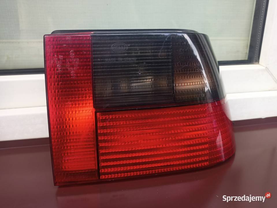 Seat Ibiza 2 II lampa tył tylna prawa narożna