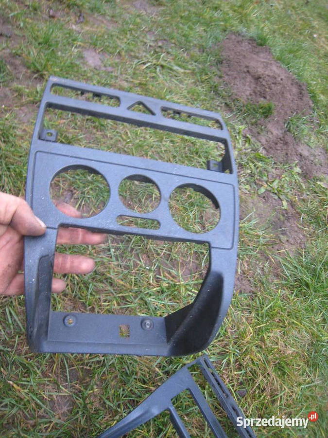 Ramka konsoli centralnej kokpitu Audi A3 8L 96 Rok produkcji 1997 Kraków sprzedam