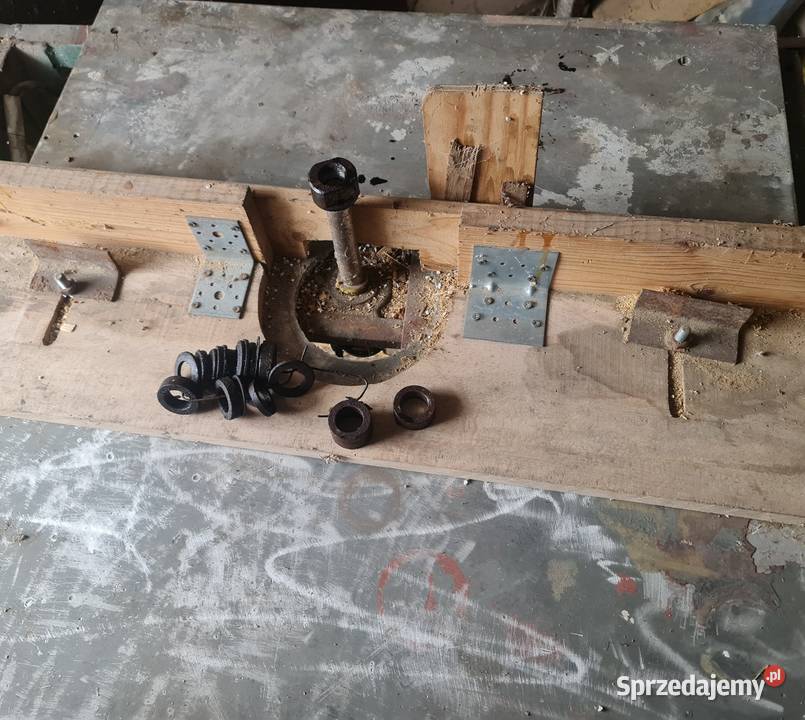 Frezarka górnowrzecionowa 400v Frezarki Rogowo