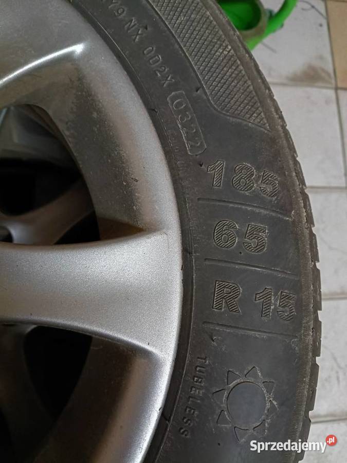Całe koła alufelgi 4x100 opony kleber 18565r15 Bodziejowice