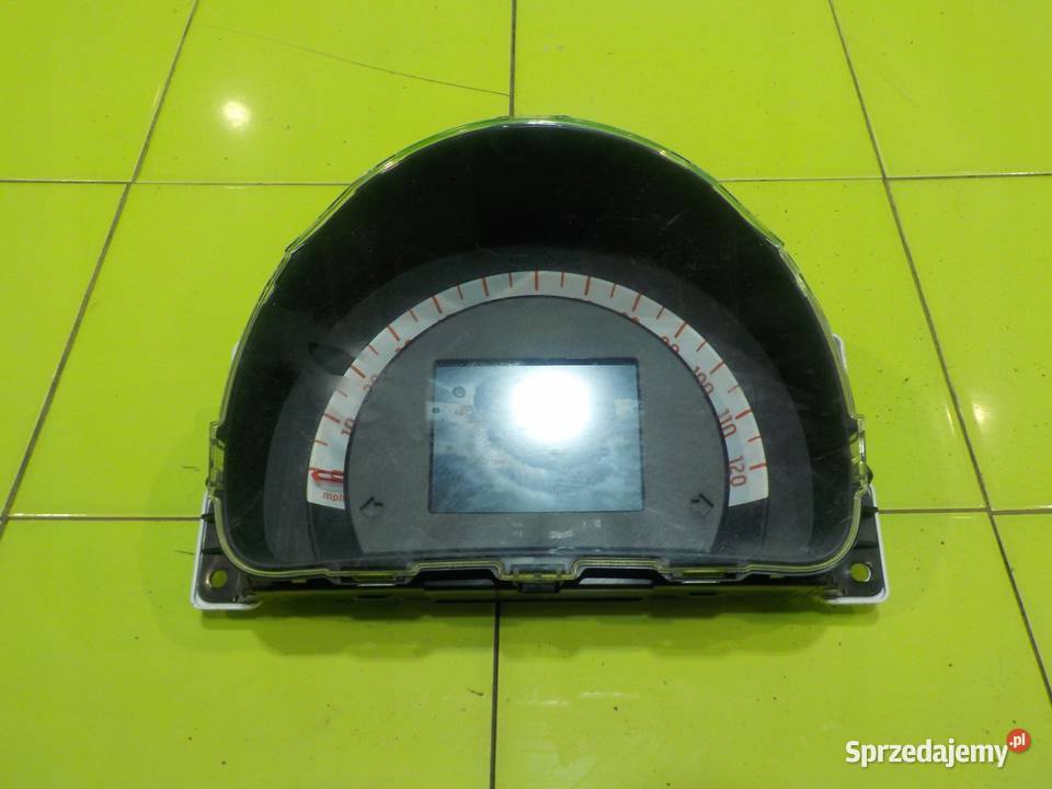 SMART FORFOUR II 10 B 16r 5D licznik zegary Suków