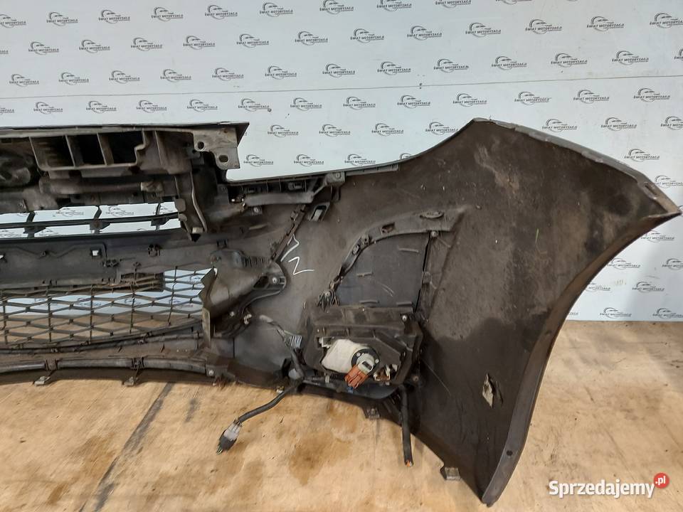 MAZDA 3 10r zderzak przód osobowe