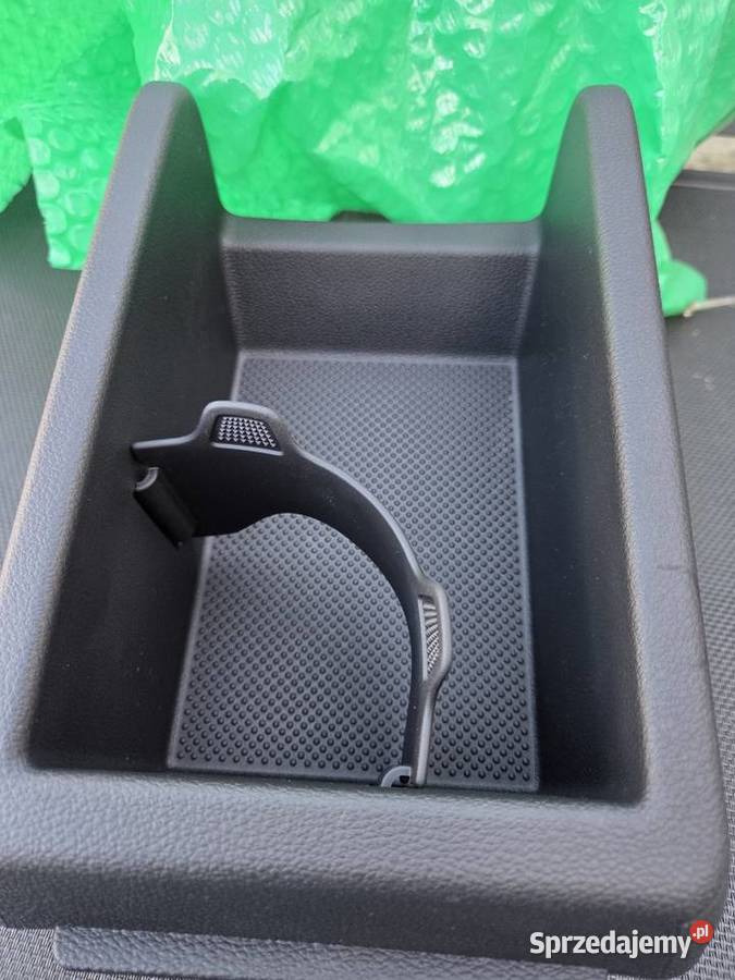 Schowek wewnętrzny Fabia IV 6VE8640519B9 Wolin sprzedam