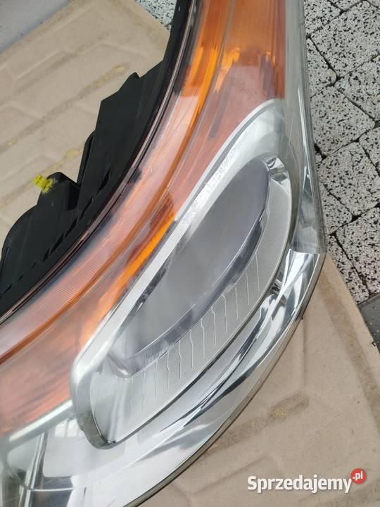 Lampa prawa lewa przód komplet lamp Citroen C3 Lampy przednie
