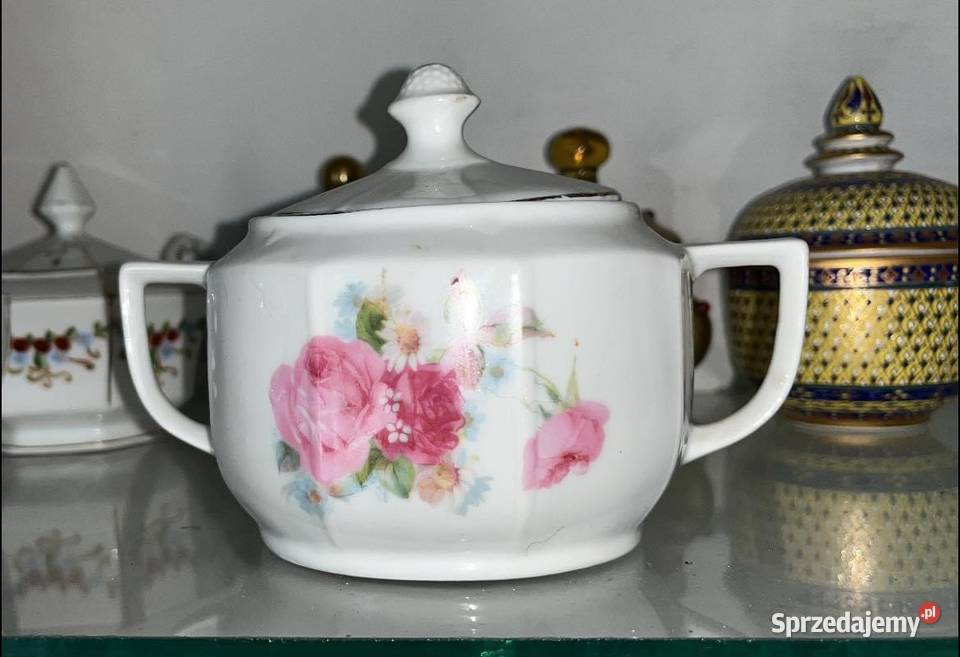 Cukiernica z subtelnymi różami Na białej Antyki, Sztuka, Kolekcje pomorskie Gdańsk