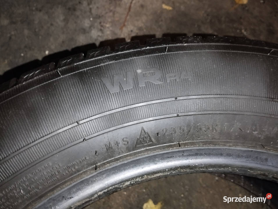 sprzedam opony zimowe NOKIAN 23555 R17