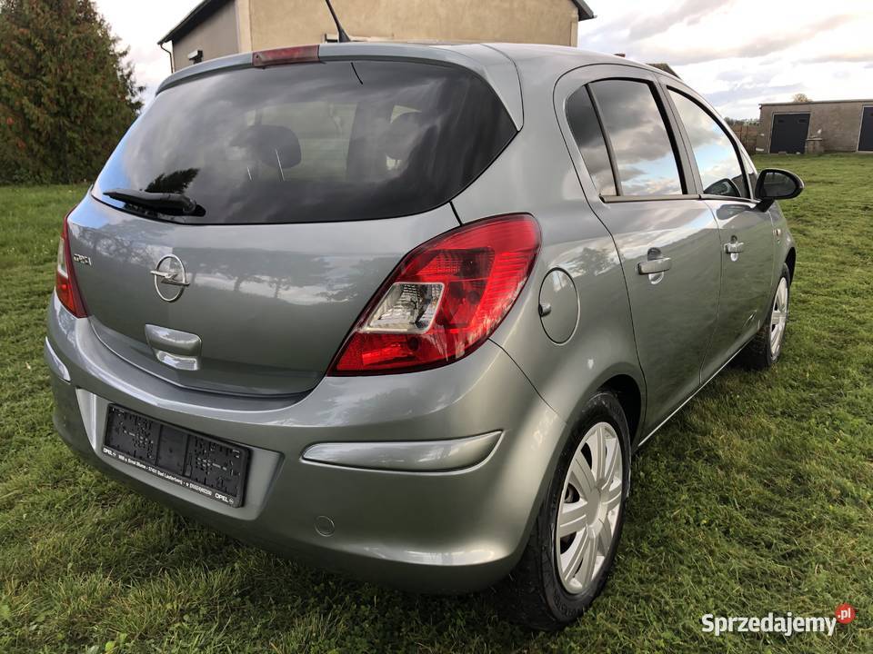Opel Corsa 14 Klima Tempomat 5 Drzwi Bogata Rok produkcji 2010 Radzyń Chełmiński