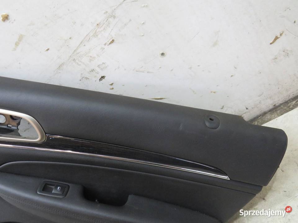 BOCZEK TAPICERKA DRZWI PRAWY TYŁ JEEP WK2