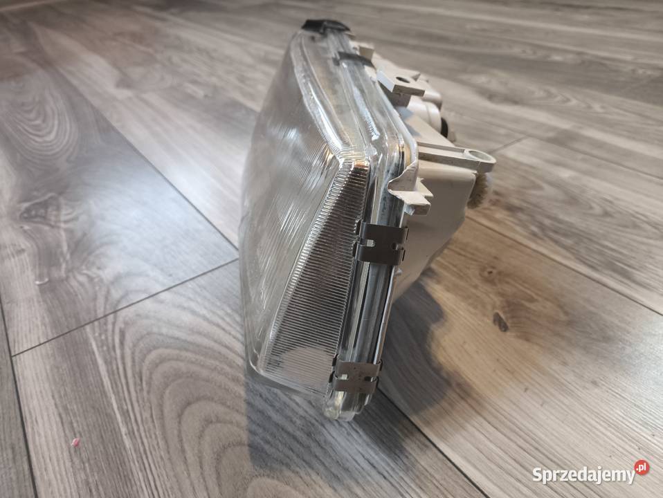 LAMPA REFLEKTOR AUDI 8090 ZESPOLONAZESPOLAK Trzeciewiec