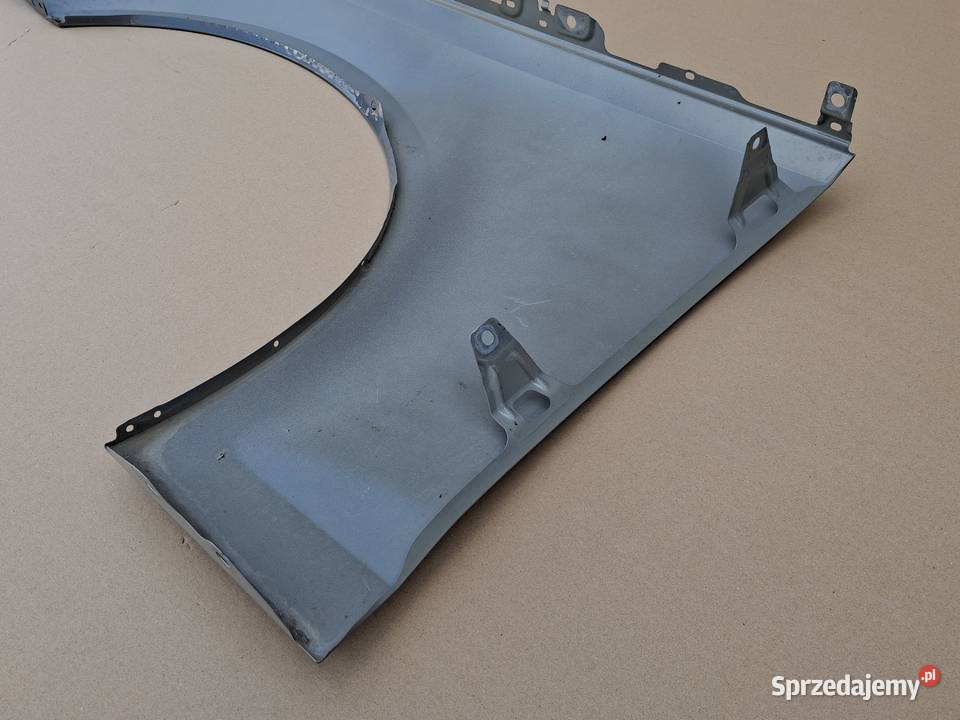 AUDI A4 B9 LIFT BŁOTNIK PRAWY PRZÓD ORYGINAŁ osobowe Błotniki Bieleń