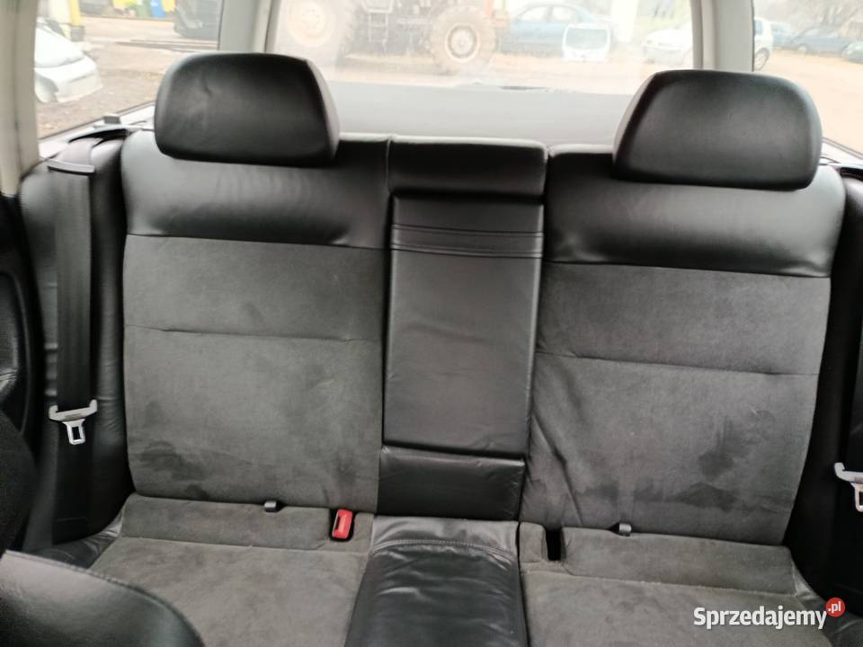 Volkswagen Passat 19 TDI Kombi 96 kW 2003 r Rok produkcji 2003 Samochody na części Szklarka Myślniewska