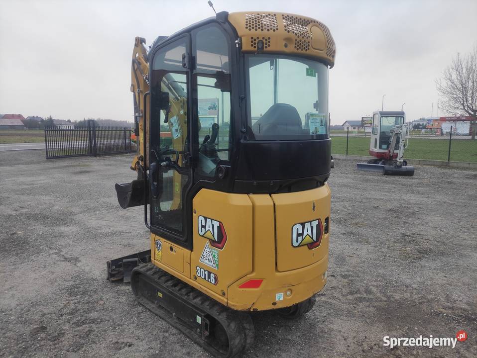 Minikoparka CAT 3016 Ryżki