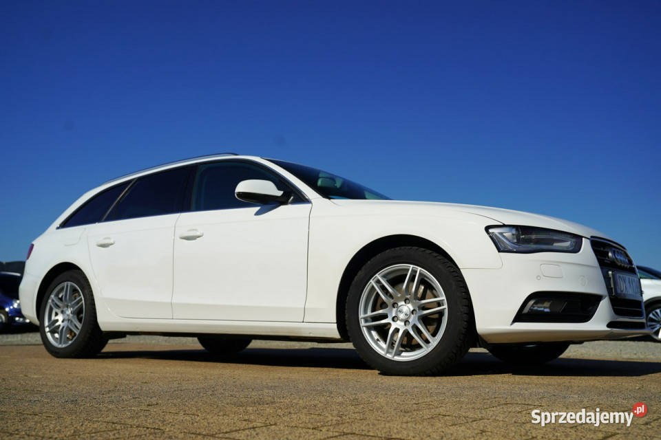 Audi A4 QUATTRO bixenonled NAWI grzane fotele opolskie