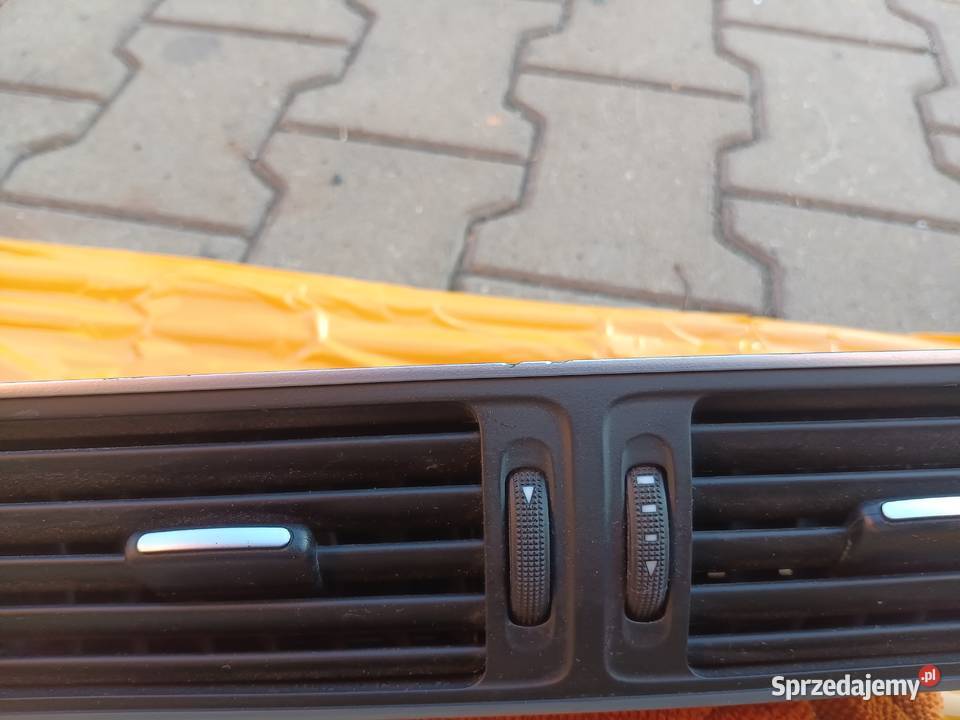 Volkswagen Passat B7 3ab819728a kratka nawiewu Krosno sprzedam