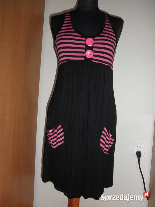 Sukienka firmy Rinascimento Gdańsk