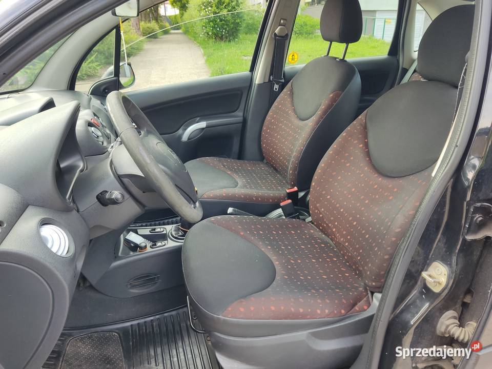 5 drzwi Ekonomiczny poj 11benzyna CITROEN C3