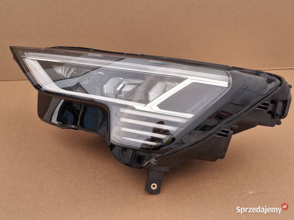 AUDI ETRON 4KE REFLEKTOR LEWY FULL LED LAMPA Bieleń