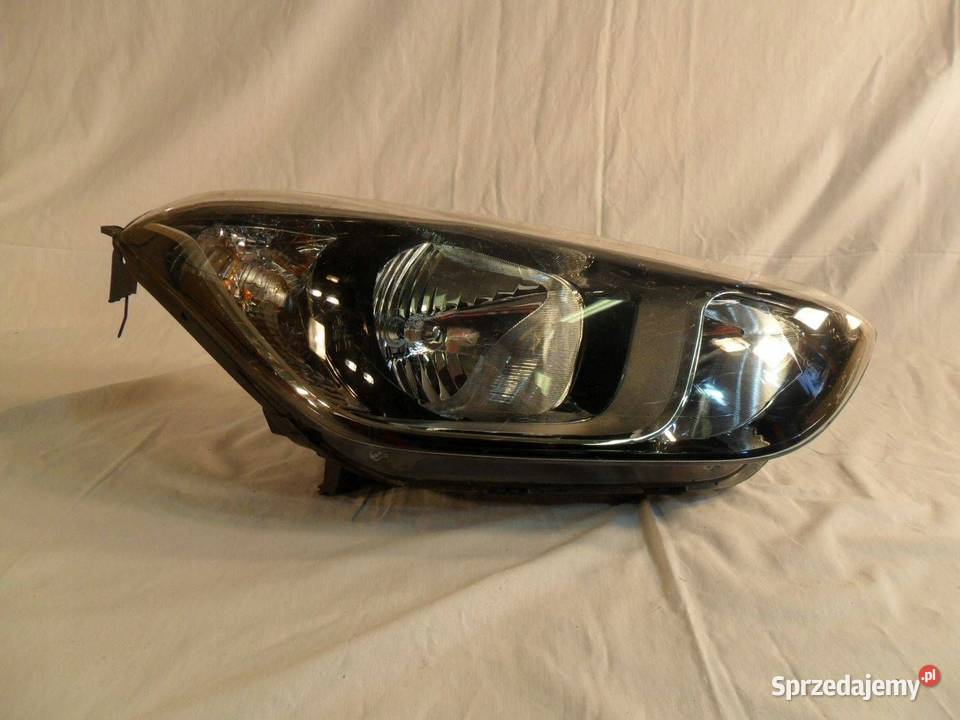 Reflektor Przód strona prawa Hyundai i20 PB PBT Lampy przednie Nowy Tomyśl