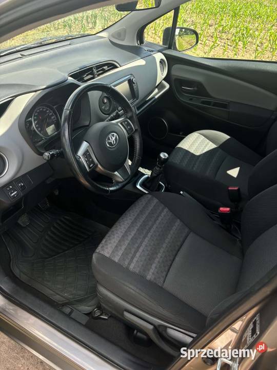 Toyota Yaris 13 benzyna kamera cofania klima