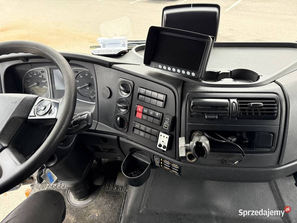 Mercedes Atego 1524 śmieciarka z wagą 14m3 NTM Śmieciarki świętokrzyskie