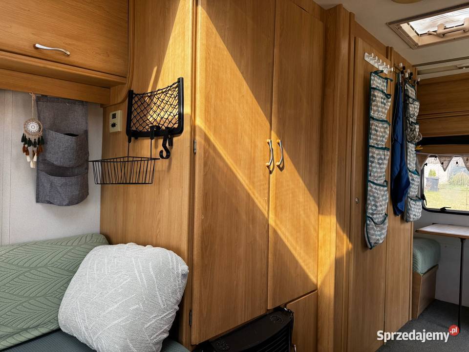 Lunar Zenith Four 2004 komfortowa przyczepa Legnica sprzedam