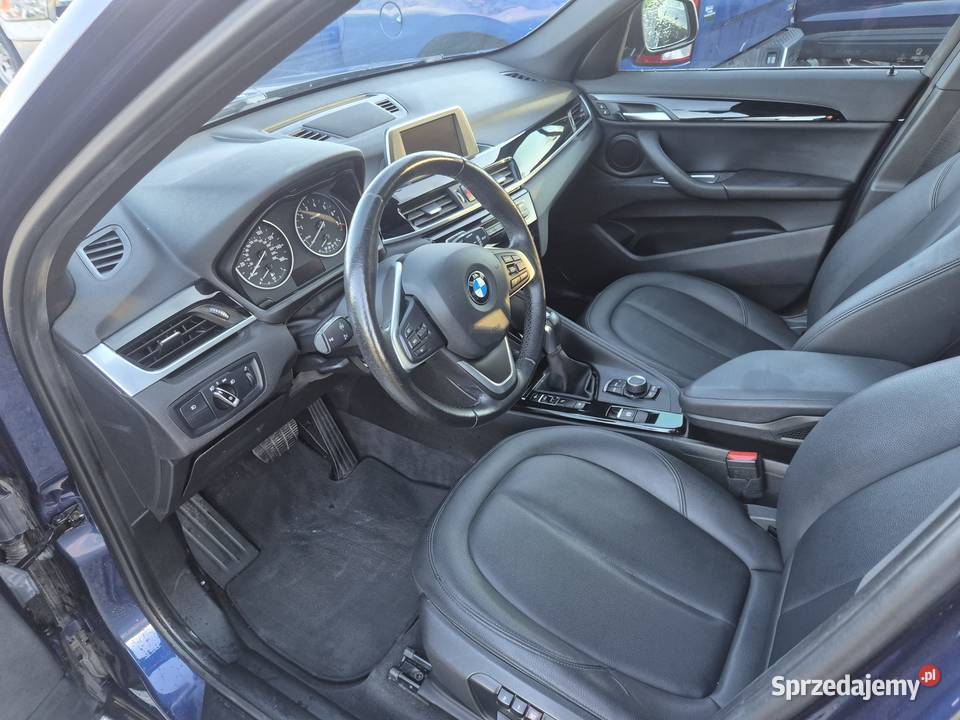 BMW X1 20 xDrive kosmetyczna szkoda zadbana na Żórawina