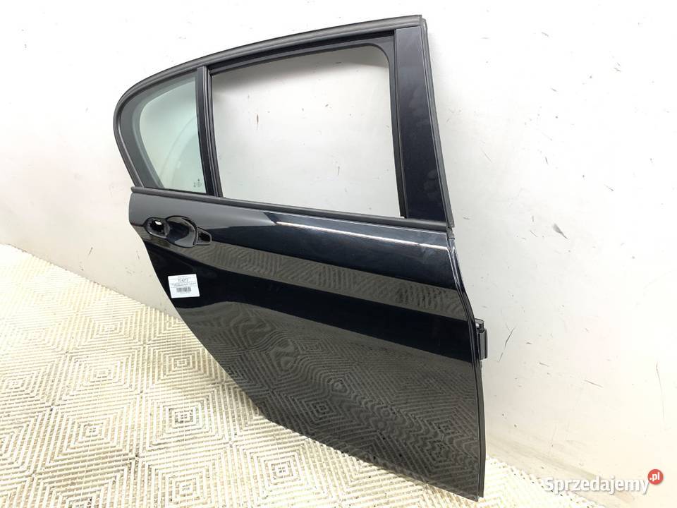DRZWI PRAWY TYŁ BMW F20 Hatchback 1119 podkarpackie