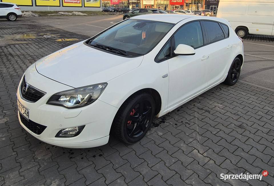 Opel astra j 175000km Hrubieszów
