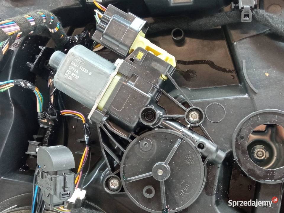 MECHANIZM SZYBY PRAWY PRZÓD 5D HB 8A6114553B Rok produkcji 2017 Mechanizmy opuszczania szyb