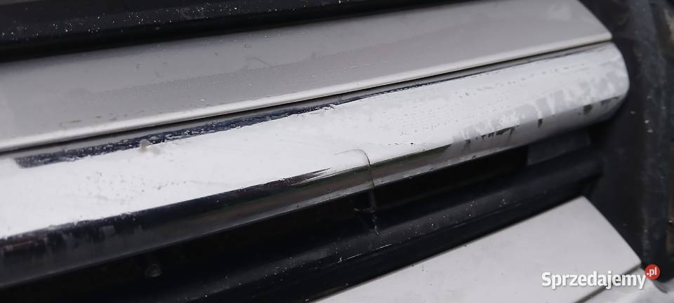 Grill przedni Mitsubishi Outlander III