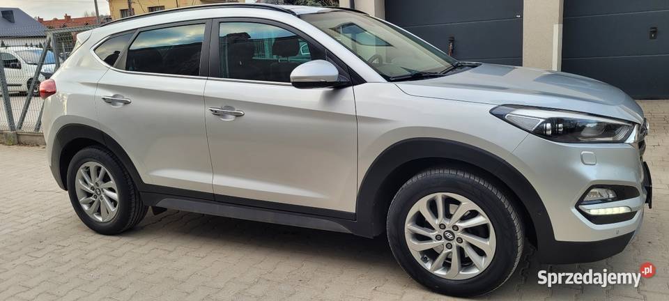 Bezwypadkowy serwis super stan nawigacja Warszawa sprzedam