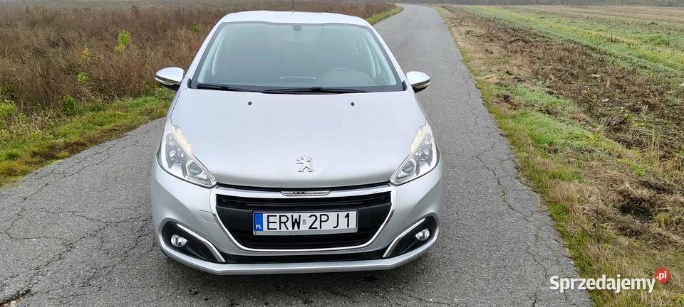 Peugeot 208 12 benzyna srebrny Podkonice Miejskie