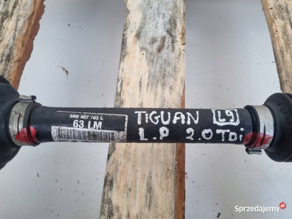 Vw Tiguan 20 TDI PRZEDNIA LEWA PÓŁOŚ półośka Janów
