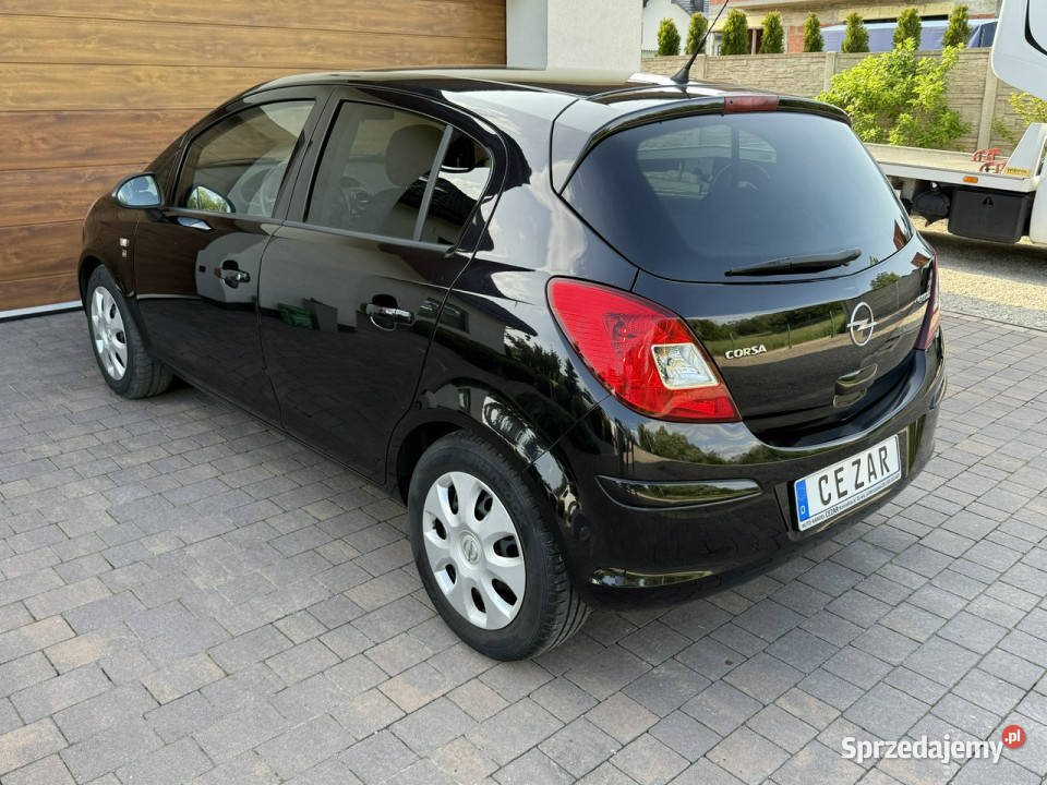 Opel Corsa 10r 12 benzyna 70 z Niemiec Rok produkcji 2010 Konradów