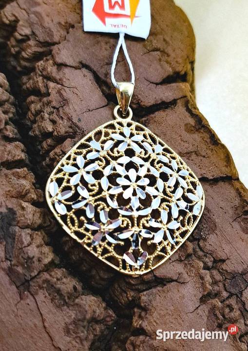 Wisiorek Złoty pr375 Duży Kwadrat bez kamieni Poznań