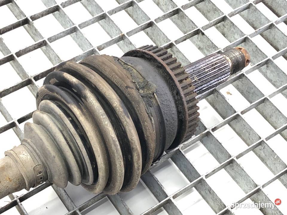 PÓŁOŚ LEWY PRZÓD KIA SPORTAGE II 20 141 PRZEGUB osobowe