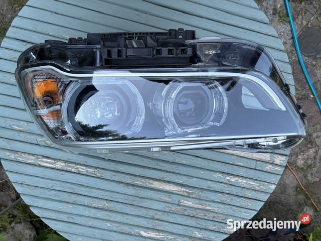 ReflektorLampa do BMW X1 F48 przed liftingiem Szadek sprzedam