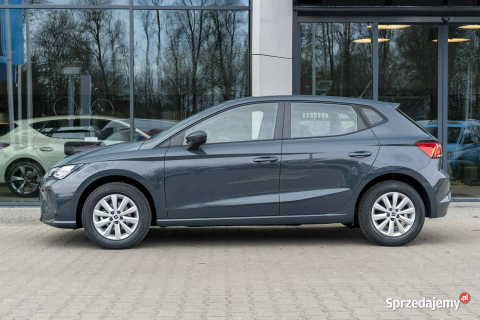 Seat Ibiza Reference 10 MPI 80 V 2017 999cm3 łódzkie Łódź