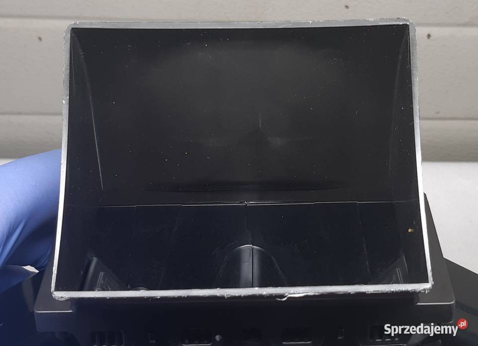ŚRODKOWA KRATKA NAWIEWU VW SCIROCCO 1K8819728E osobowe Mielęcin