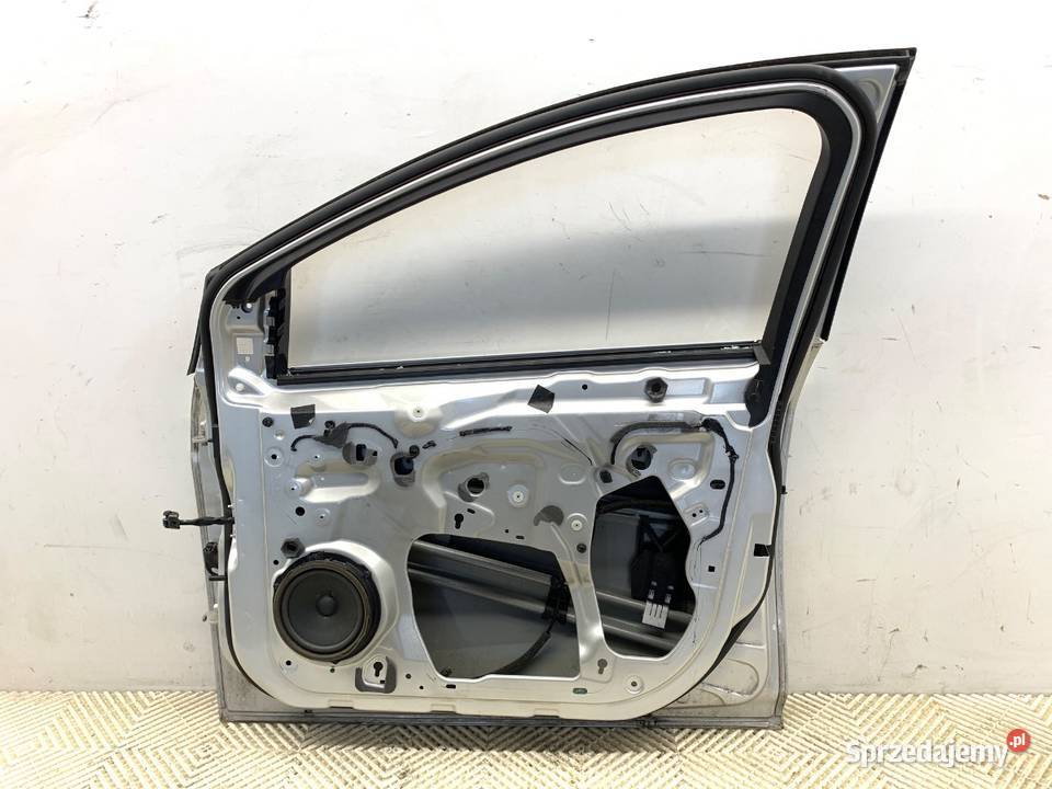 DRZWI PRAWY PRZÓD FORD FOCUS III Hatchback podkarpackie