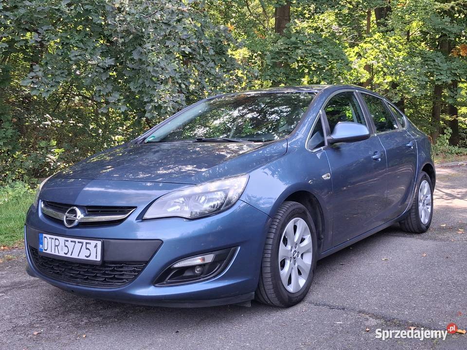 OPEL ASTRA J 14TURBO FABRGAZ SALON Trzebnica