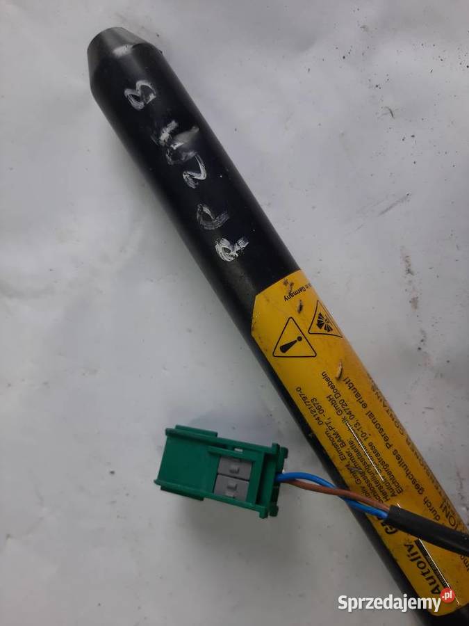 Opel Astra H Zafira B prawy napinacz pasa łódzkie Ksawerów