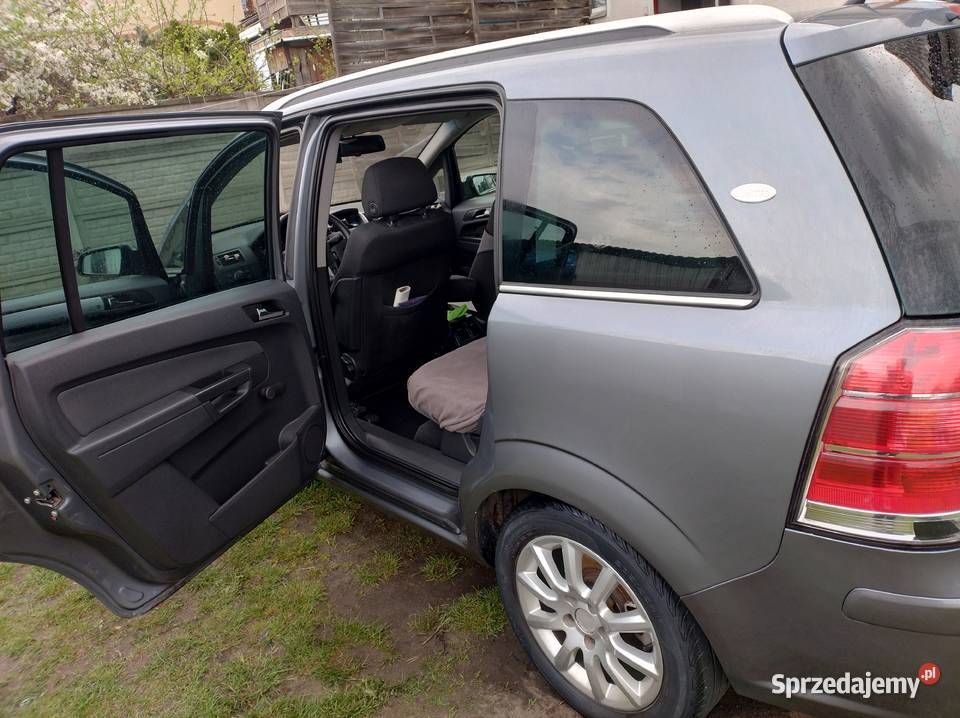 Opel Zafira B 300km Ostrowiec Świętokrzyski