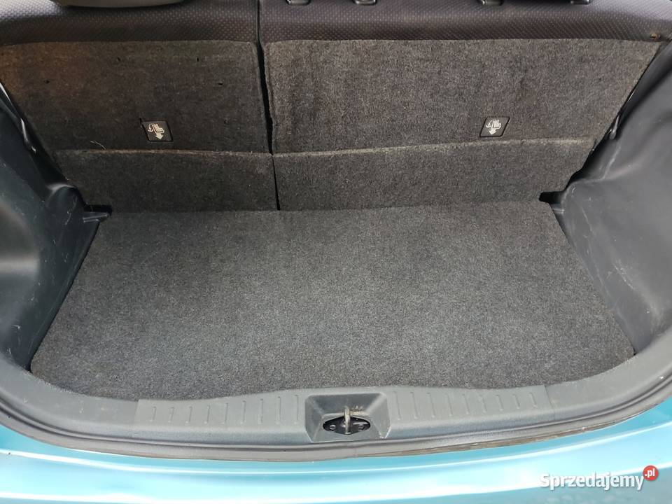 Daihatsu Sirion 13 toyota yaris nieuszkodzony Mniów