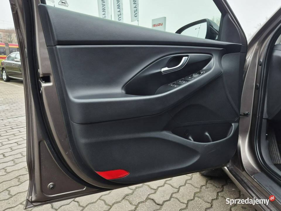 Hyundai i30 15 TGDI 160 6MT MHEV Wersja Smart aluminiowe felgi sprzedam