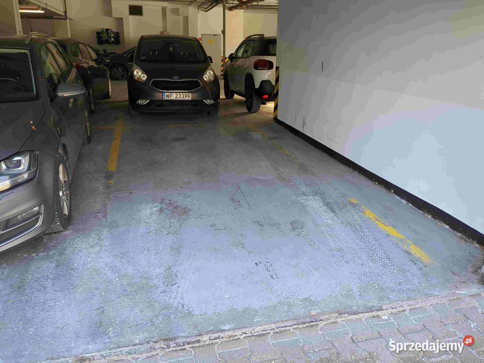 Miejsce postojowe 1 Syndyka Warszawa Komorska 11.5m2 mazowieckie sprzedam