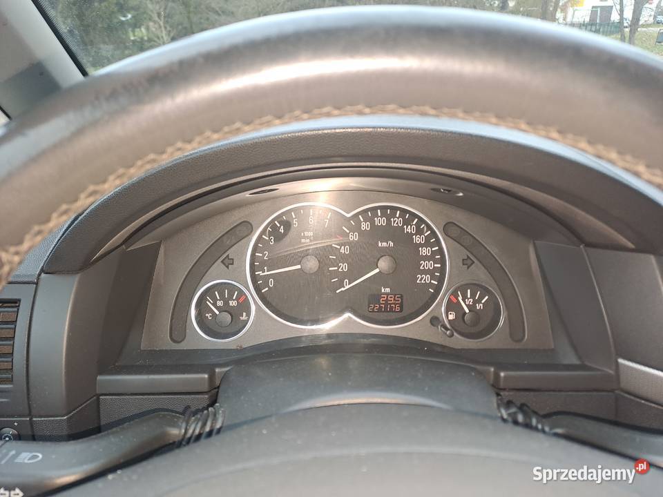 Opel Meriva 2003 16 benzyna 16v Rok produkcji 2003 Człuchów