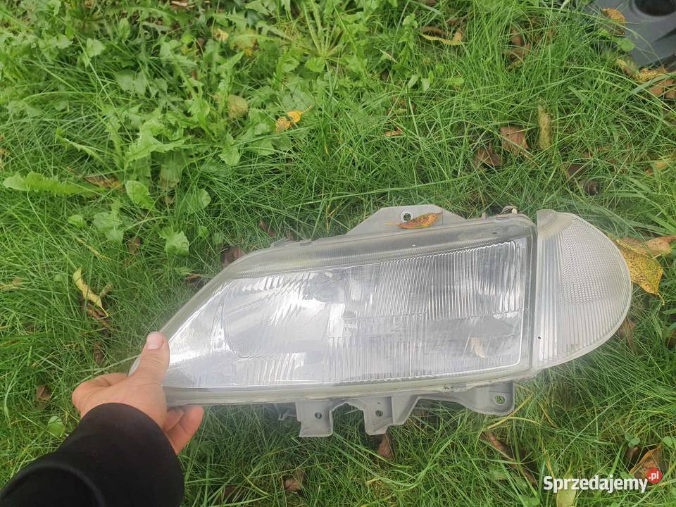 Reflektor przedni lampa prawy lewy Renault Lampy przednie Kraków sprzedam